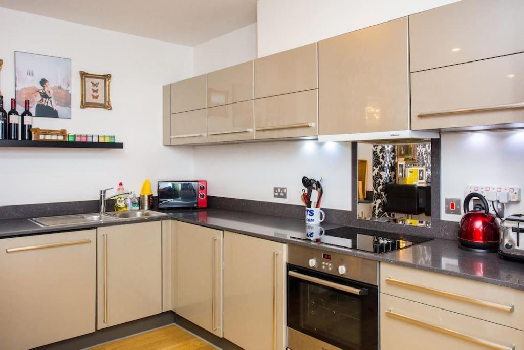 伦敦Unique & Welcoming 2Bd Flat In Limehouse公寓 外观 照片